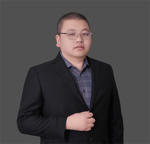 朱金龍